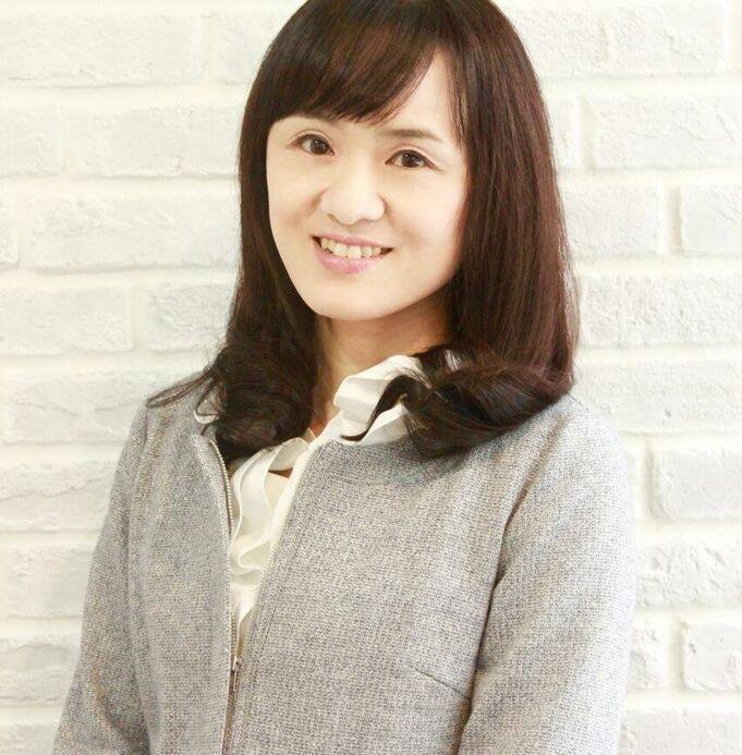 井上礼子先生_お写真.jpg