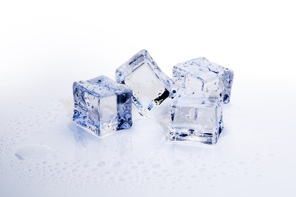 ice-cubes-3506782_960_720.jpg