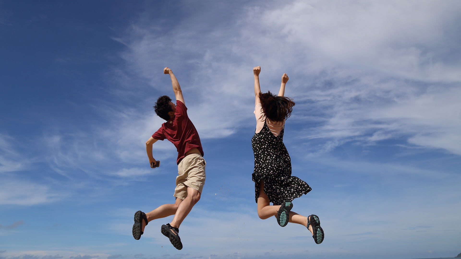 jump-2731641_1920.jpg