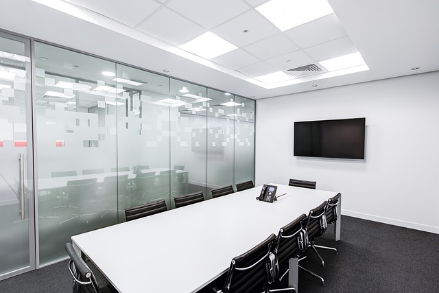 meeting-room-g8d996f392_640.jpg