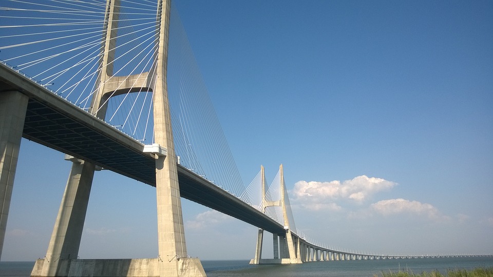 vasco-da-gama-bridge-992721_960_720.jpg