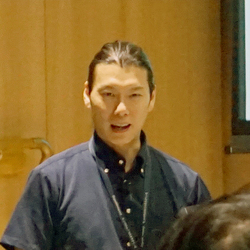 小谷　仁