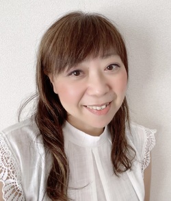 かざま なほこ
